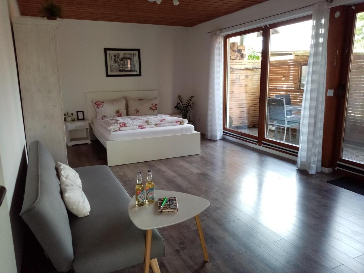 Schoene Einzimmer Wohnung Zwischen Bodensee Und Allgaeu Neukirch  Exterior photo