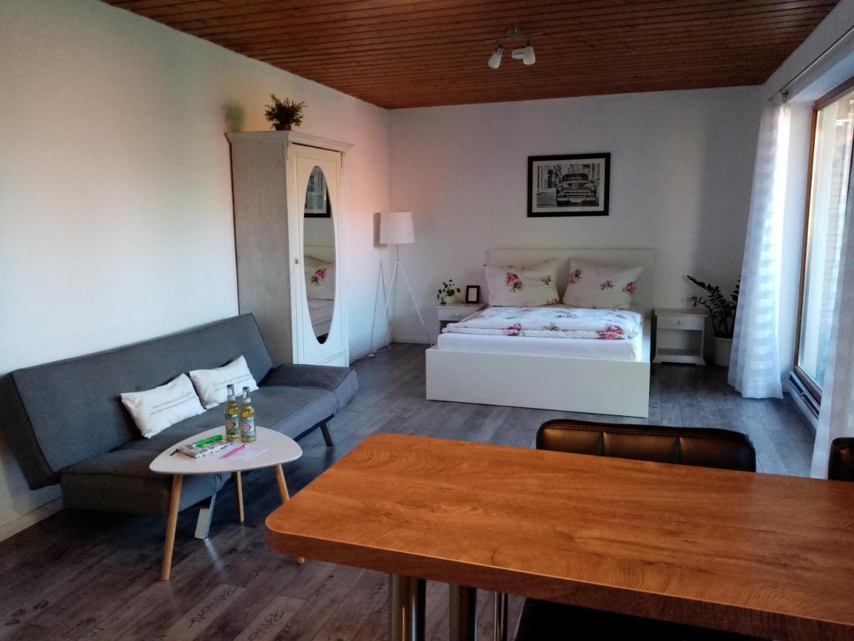 Schoene Einzimmer Wohnung Zwischen Bodensee Und Allgaeu Neukirch  Exterior photo